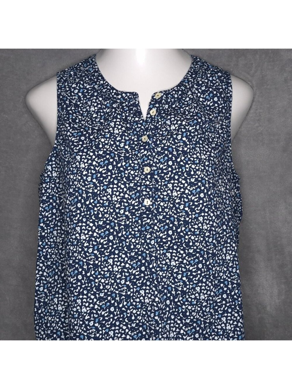Universal Thread Womens Sleeveless Top XL Floral Hi-Lo Lightweight Casual Blouse